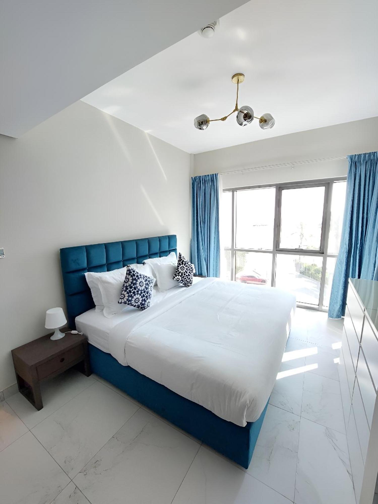 Budget-Friendly 2Bd Near Expo With A Huge Pool Дубай Екстериор снимка